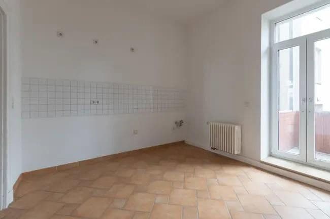 Prenájom bytu 3-izbový 92 m², Leipzig, Sasko Prenájom bytu 3-izbový 92 m², Leipzig, Sasko