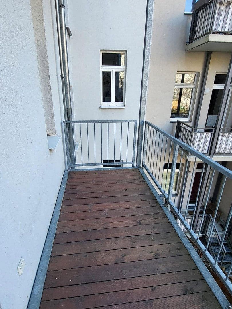 Prenájom bytu 3-izbový 92 m², Leipzig, Sasko Prenájom bytu 3-izbový 92 m², Leipzig, Sasko