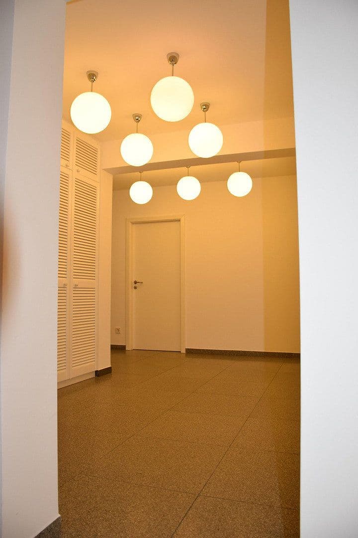 Prenájom kancelárie 130 m², Kaiserswerther Str. 144, Düsseldorf, Severné Porýnie - Westfálsko Prenájom kancelárie 130 m², Kaiserswerther Str. 144, Düsseldorf, Severné Porýnie - Westfálsko