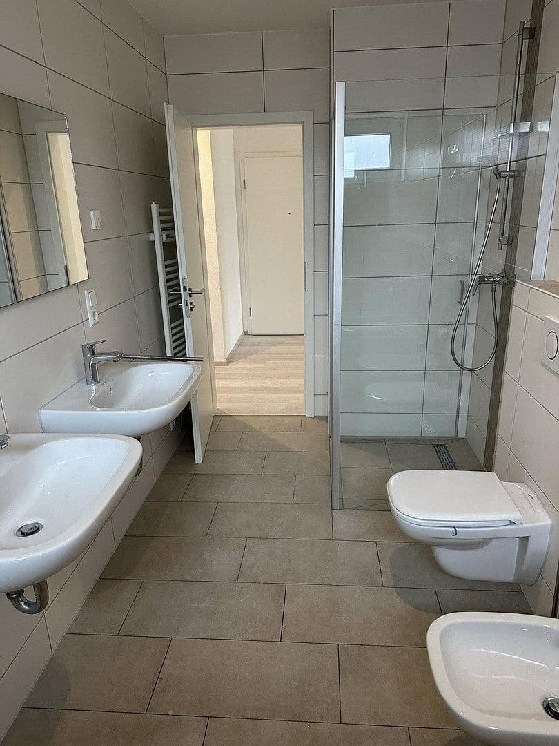 Prenájom bytu 4-izbový 98 m², Neckarpark 47, Villingen-Schwenningen, Bádensko-Wurttembersko Prenájom bytu 4-izbový 98 m², Neckarpark 47, Villingen-Schwenningen, Bádensko-Wurttembersko