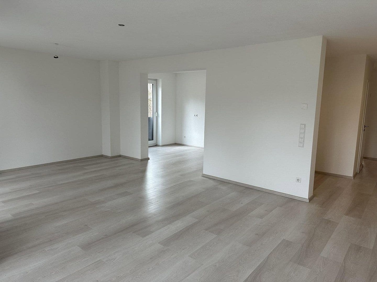 Prenájom bytu 4-izbový 98 m², Neckarpark 47, Villingen-Schwenningen, Bádensko-Wurttembersko Prenájom bytu 4-izbový 98 m², Neckarpark 47, Villingen-Schwenningen, Bádensko-Wurttembersko