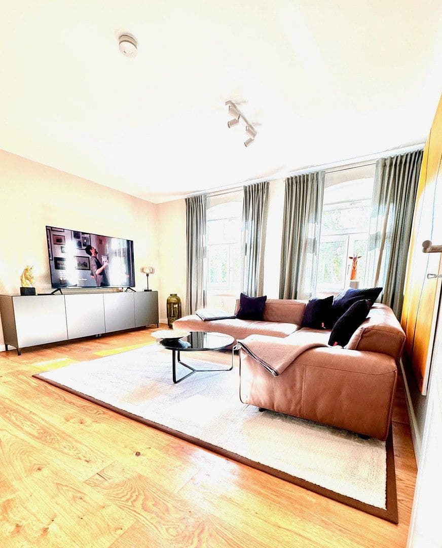 Prenájom bytu 2-izbový 57 m², Hegelstrasse.1, Zwickau, Sasko Prenájom bytu 2-izbový 57 m², Hegelstrasse.1, Zwickau, Sasko