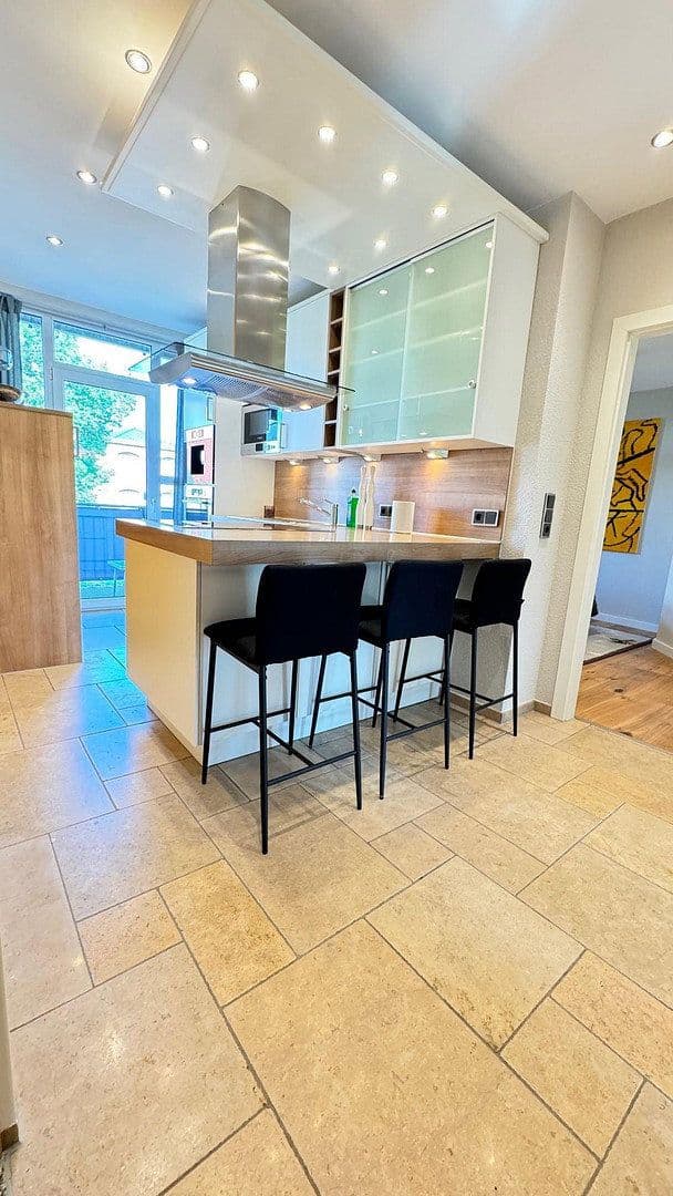 Prenájom bytu 2-izbový 57 m², Hegelstrasse.1, Zwickau, Sasko Prenájom bytu 2-izbový 57 m², Hegelstrasse.1, Zwickau, Sasko