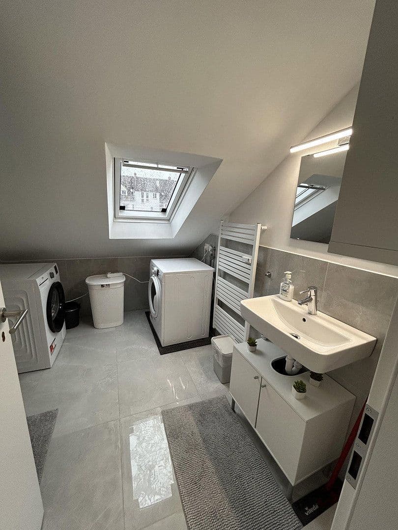 Prenájom bytu 3-izbový 15 m², Karlsruhe, Bádensko-Wurttembersko Prenájom bytu 3-izbový 15 m², Karlsruhe, Bádensko-Wurttembersko