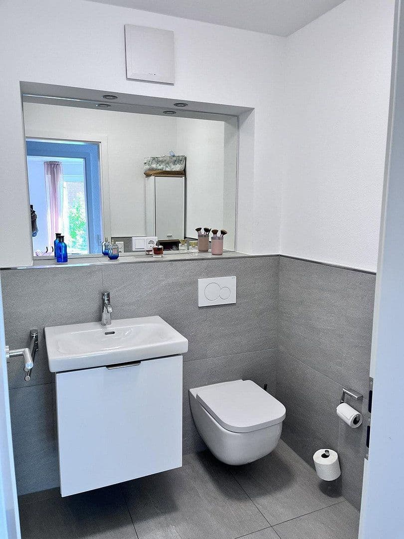 Prenájom bytu 3-izbový 98 m², Detmold, Severné Porýnie - Westfálsko Prenájom bytu 3-izbový 98 m², Detmold, Severné Porýnie - Westfálsko
