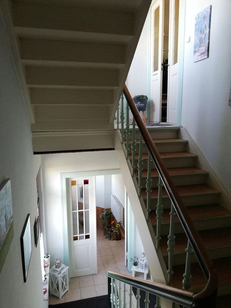 Predaj domu 179 m², pozemek 1.108 m², Bahnhofstraße 2, Lübz, Meklenbursko-Predpomoransko Predaj domu 179 m², pozemek 1.108 m², Bahnhofstraße 2, Lübz, Meklenbursko-Predpomoransko