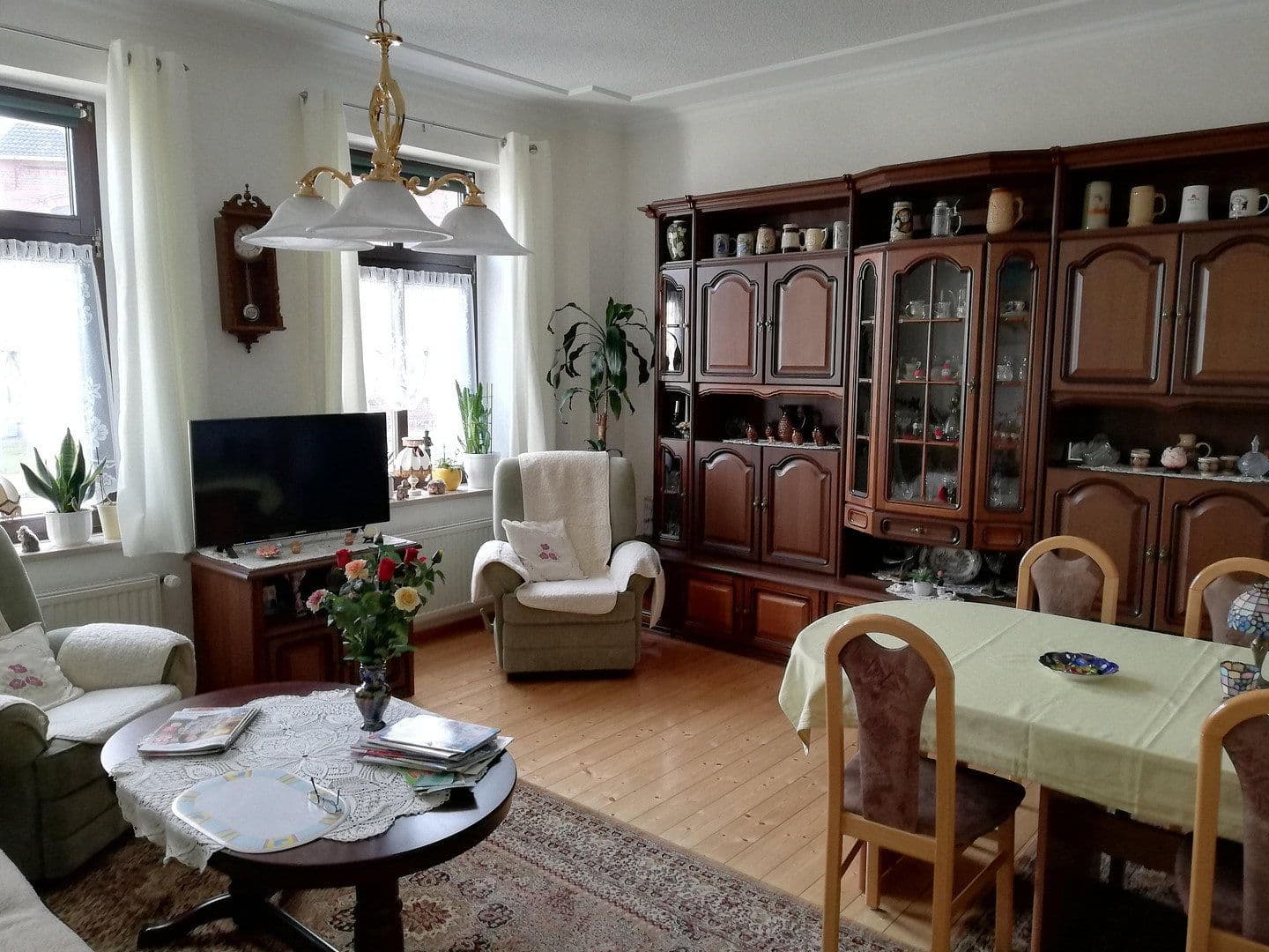 Predaj domu 179 m², pozemek 1.108 m², Bahnhofstraße 2, Lübz, Meklenbursko-Predpomoransko Predaj domu 179 m², pozemek 1.108 m², Bahnhofstraße 2, Lübz, Meklenbursko-Predpomoransko