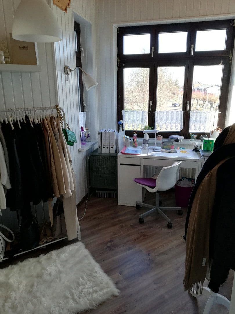 Predaj domu 179 m², pozemek 1.108 m², Bahnhofstraße 2, Lübz, Meklenbursko-Predpomoransko Predaj domu 179 m², pozemek 1.108 m², Bahnhofstraße 2, Lübz, Meklenbursko-Predpomoransko
