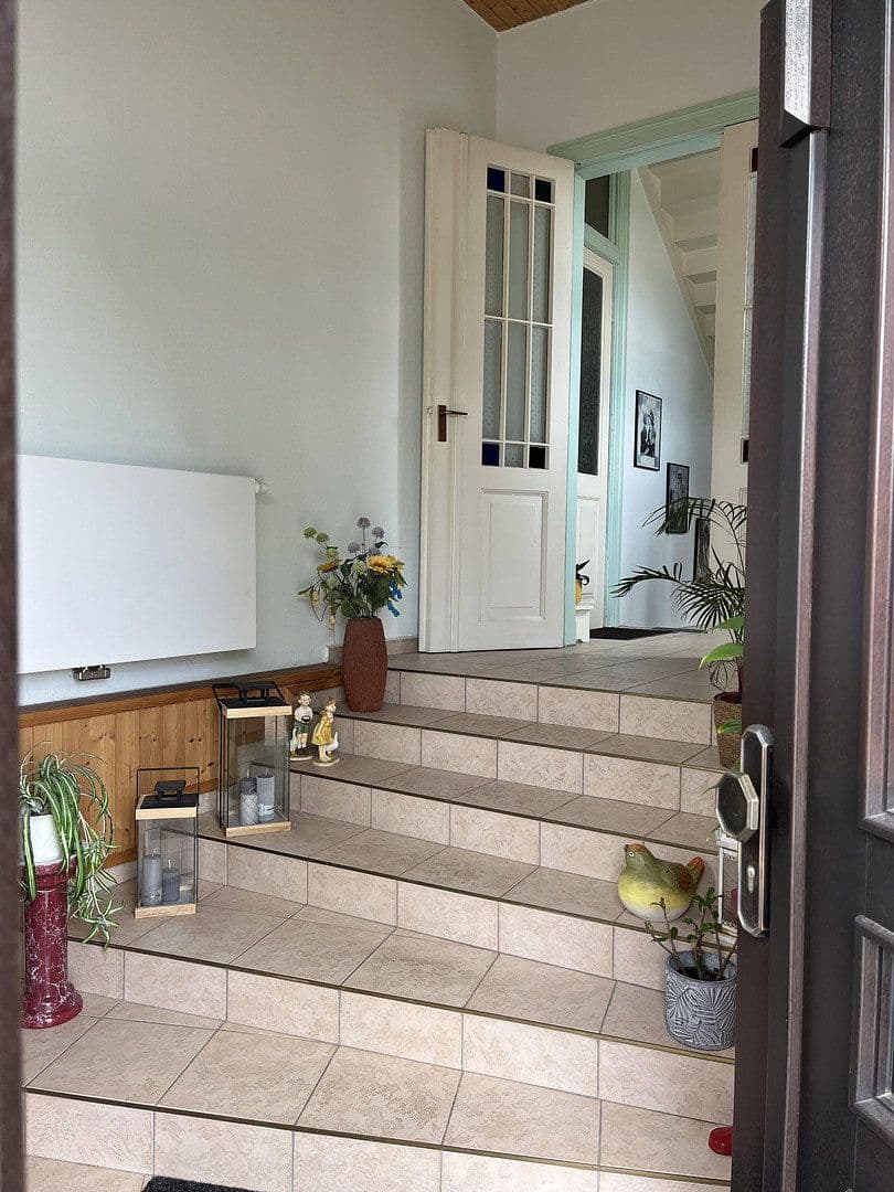 Predaj domu 179 m², pozemek 1.108 m², Bahnhofstraße 2, Lübz, Meklenbursko-Predpomoransko Predaj domu 179 m², pozemek 1.108 m², Bahnhofstraße 2, Lübz, Meklenbursko-Predpomoransko