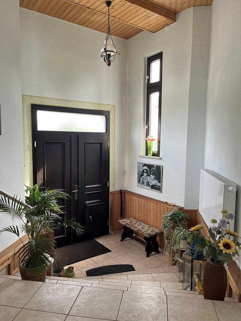 Predaj domu 179 m², pozemek 1.108 m², Bahnhofstraße 2, Lübz, Meklenbursko-Predpomoransko Predaj domu 179 m², pozemek 1.108 m², Bahnhofstraße 2, Lübz, Meklenbursko-Predpomoransko