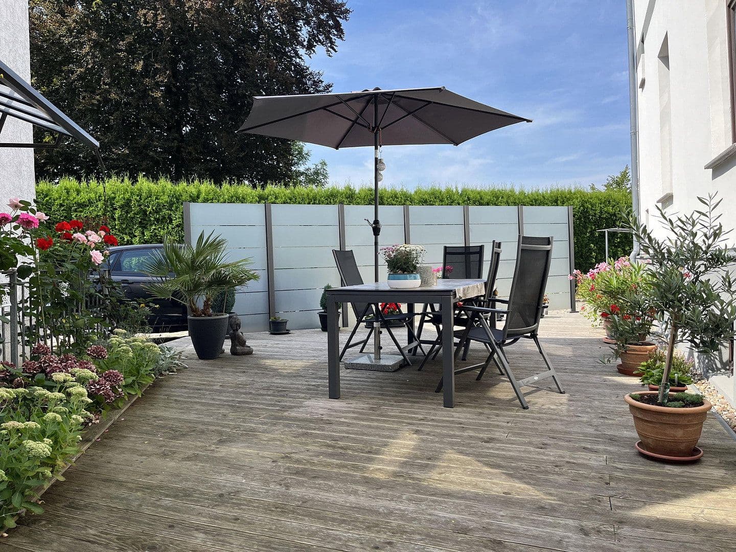 Predaj domu 179 m², pozemek 1.108 m², Bahnhofstraße 2, Lübz, Meklenbursko-Predpomoransko Predaj domu 179 m², pozemek 1.108 m², Bahnhofstraße 2, Lübz, Meklenbursko-Predpomoransko