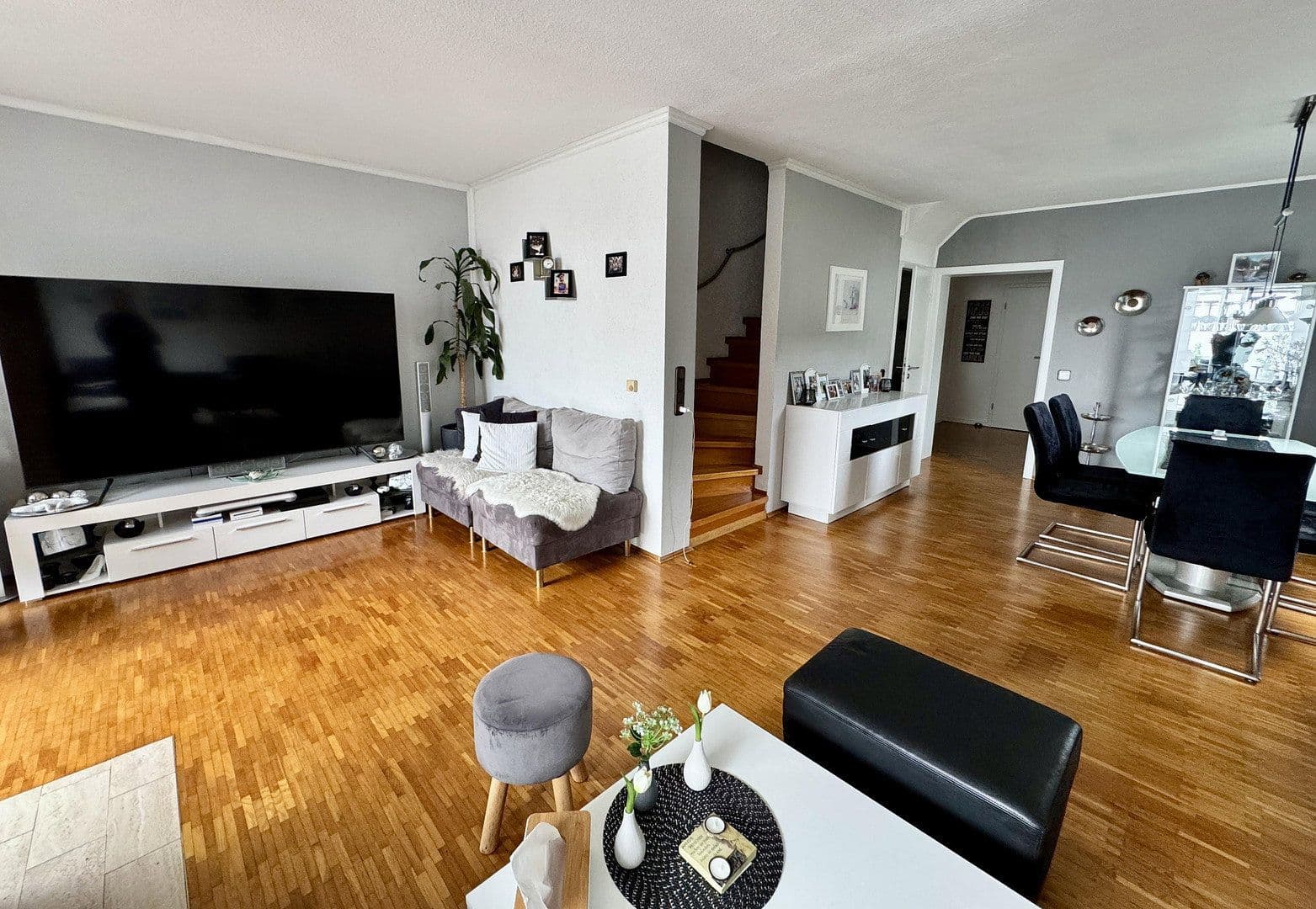 Predaj domu 120 m², pozemek 250 m², Weiterstadt, Hesensko Predaj domu 120 m², pozemek 250 m², Weiterstadt, Hesensko