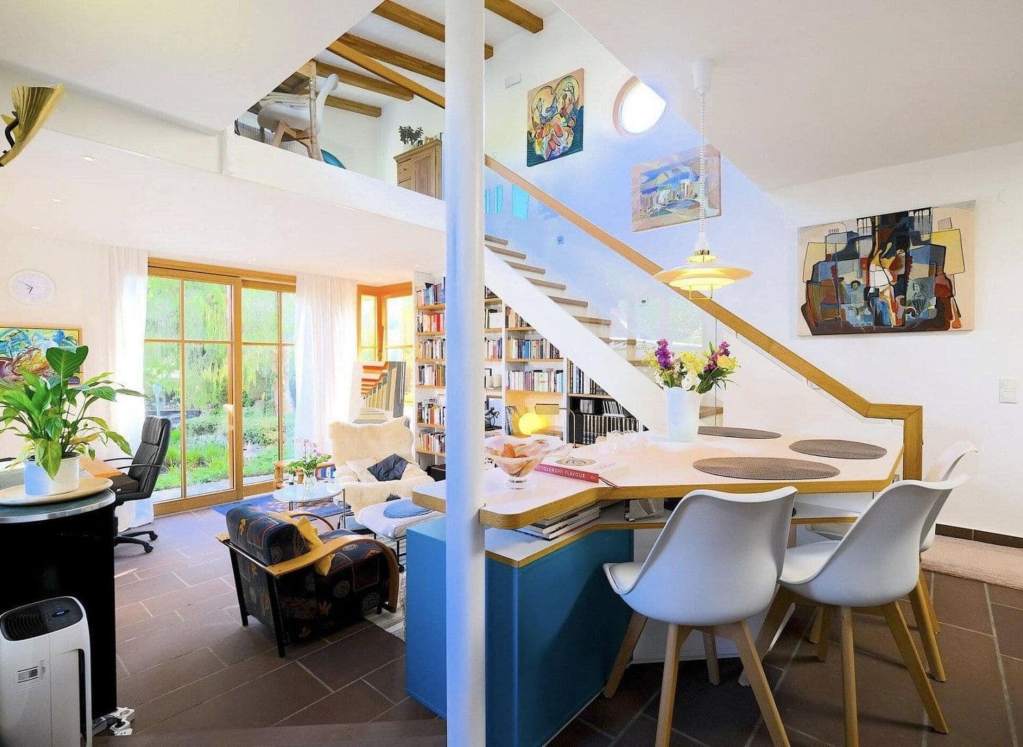 Prenájom bytu 2-izbový 70 m², Kassel, Hesensko Prenájom bytu 2-izbový 70 m², Kassel, Hesensko