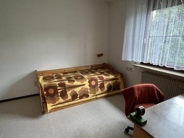 Predaj domu 240 m², pozemek 731 m², Taunusstrasse 48, Herrenberg, Bádensko-Wurttembersko Predaj domu 240 m², pozemek 731 m², Taunusstrasse 48, Herrenberg, Bádensko-Wurttembersko