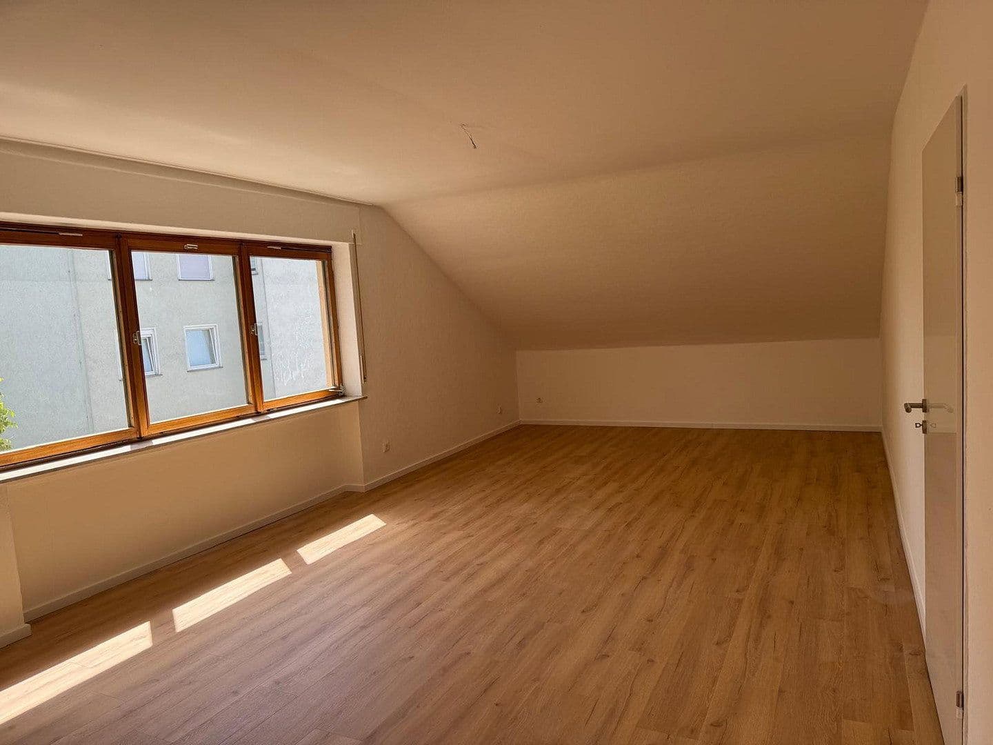 Prenájom bytu 3-izbový 83 m², Maintal, Hesensko Prenájom bytu 3-izbový 83 m², Maintal, Hesensko
