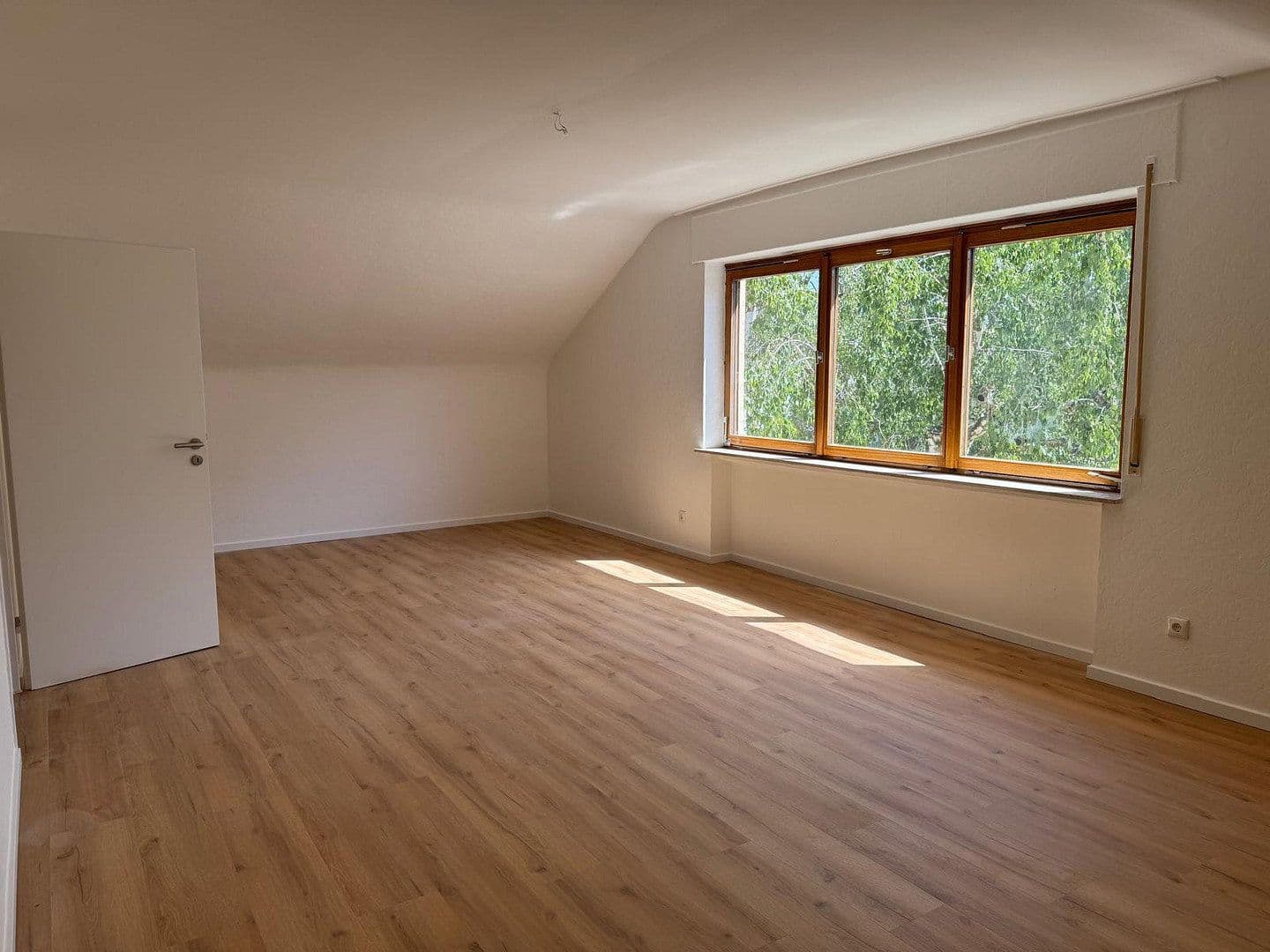Prenájom bytu 3-izbový 83 m², Maintal, Hesensko Prenájom bytu 3-izbový 83 m², Maintal, Hesensko