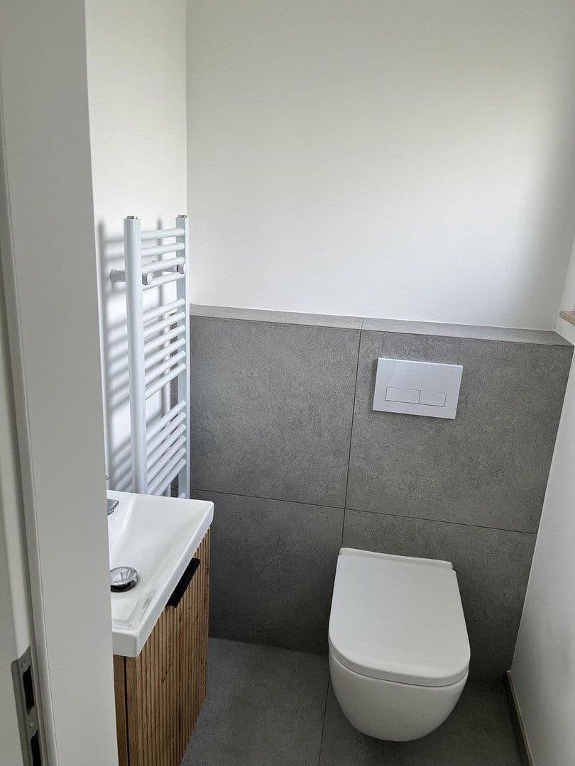 Prenájom domu 125 m², pozemek 213 m², Neckargemünd, Bádensko-Wurttembersko Prenájom domu 125 m², pozemek 213 m², Neckargemünd, Bádensko-Wurttembersko