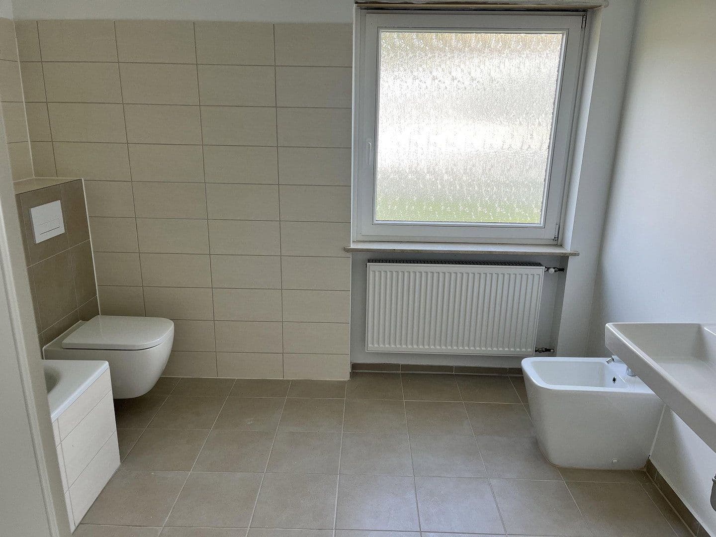 Prenájom domu 125 m², pozemek 213 m², Neckargemünd, Bádensko-Wurttembersko Prenájom domu 125 m², pozemek 213 m², Neckargemünd, Bádensko-Wurttembersko
