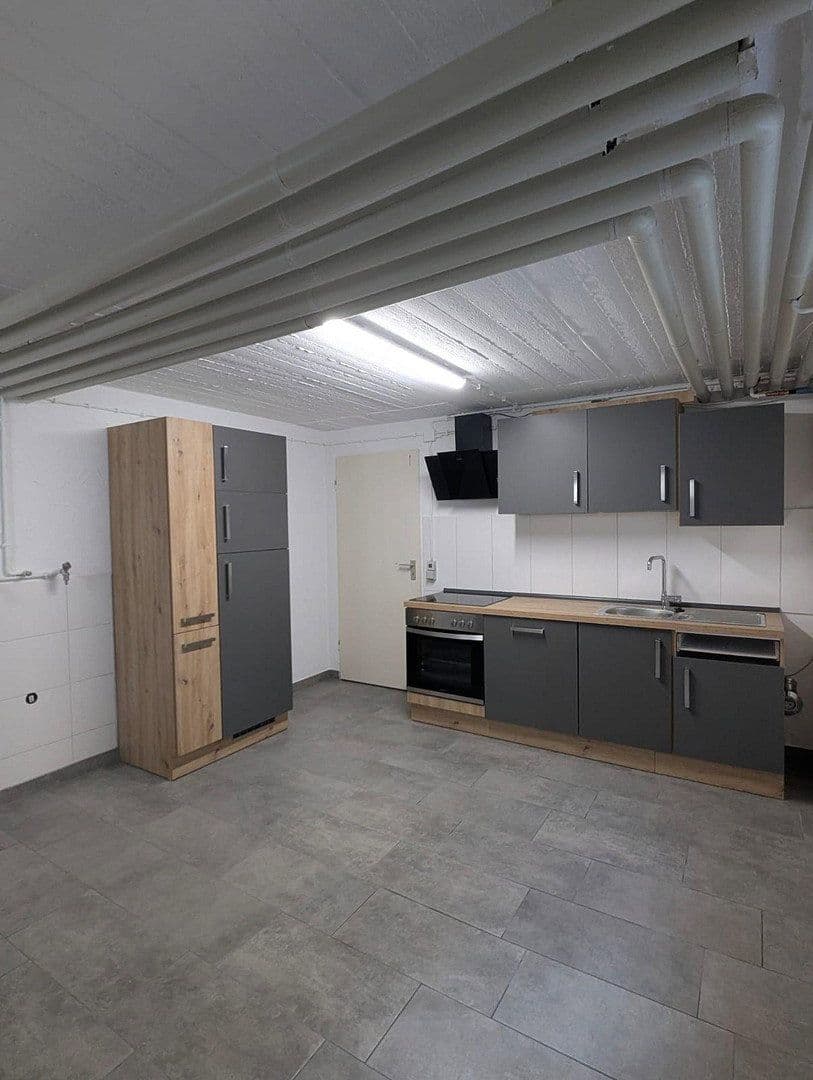 Prenájom bytu 1-izbový 55 m², Rottenburg am Neckar, Bádensko-Wurttembersko Prenájom bytu 1-izbový 55 m², Rottenburg am Neckar, Bádensko-Wurttembersko