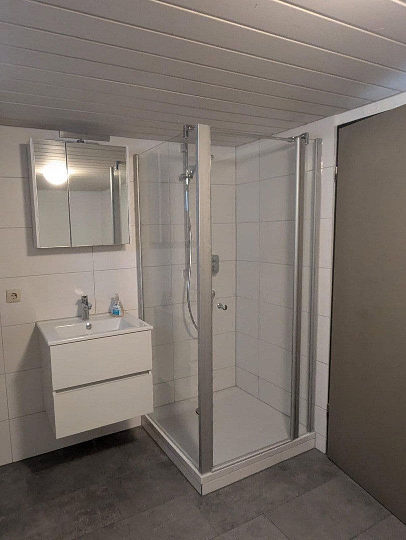 Prenájom bytu 1-izbový 55 m², Rottenburg am Neckar, Bádensko-Wurttembersko Prenájom bytu 1-izbový 55 m², Rottenburg am Neckar, Bádensko-Wurttembersko