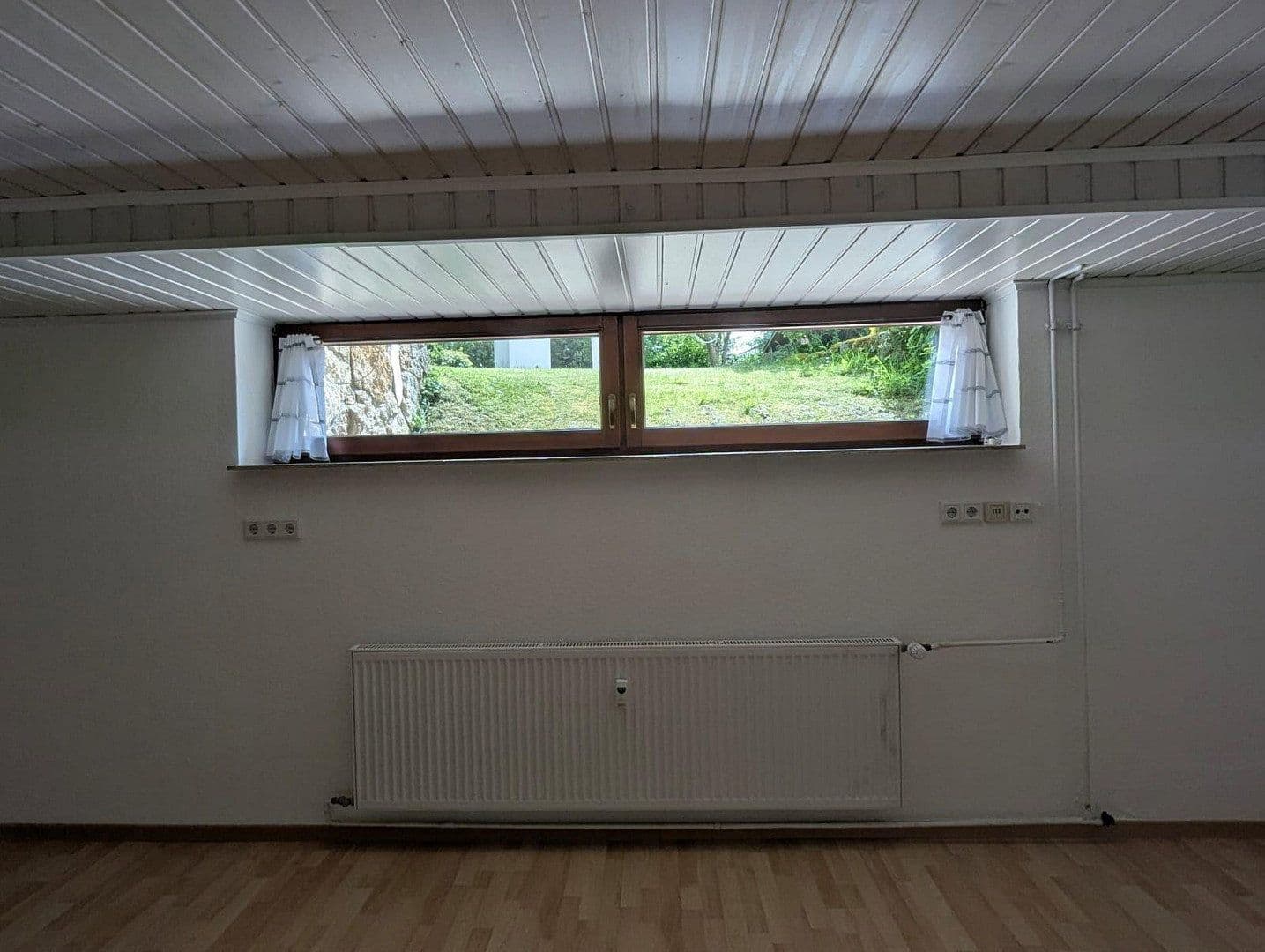 Prenájom bytu 1-izbový 55 m², Rottenburg am Neckar, Bádensko-Wurttembersko Prenájom bytu 1-izbový 55 m², Rottenburg am Neckar, Bádensko-Wurttembersko