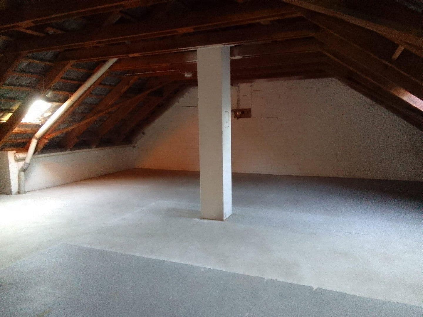 Predaj domu 1.396 m², pozemek 2.478 m², Wentorf bei Hamburg, Šlezvicko-Holštajnsko Predaj domu 1.396 m², pozemek 2.478 m², Wentorf bei Hamburg, Šlezvicko-Holštajnsko