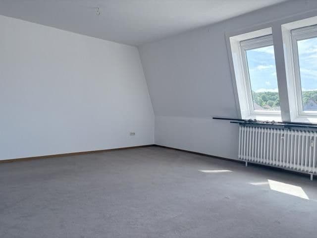Prenájom bytu 3-izbový 90 m², Barsinghausen, Dolné Sasko Prenájom bytu 3-izbový 90 m², Barsinghausen, Dolné Sasko
