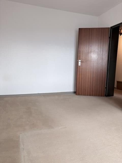 Prenájom bytu 3-izbový 90 m², Barsinghausen, Dolné Sasko Prenájom bytu 3-izbový 90 m², Barsinghausen, Dolné Sasko