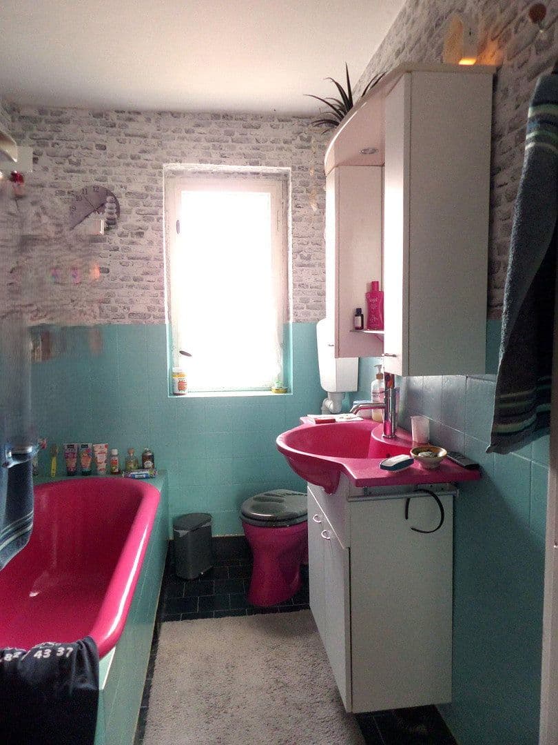 Predaj domu 79 m², pozemek 3.085 m², Doberlug-Kirchhain, Brandenbursko Predaj domu 79 m², pozemek 3.085 m², Doberlug-Kirchhain, Brandenbursko