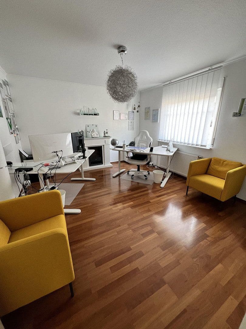 Predaj domu 200 m², pozemek 666 m², Mehlingen, Porýnie-Falcko Predaj domu 200 m², pozemek 666 m², Mehlingen, Porýnie-Falcko