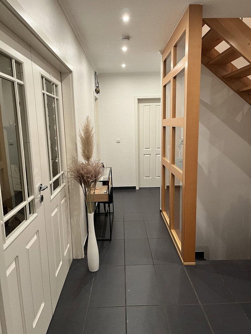 Predaj domu 200 m², pozemek 666 m², Mehlingen, Porýnie-Falcko Predaj domu 200 m², pozemek 666 m², Mehlingen, Porýnie-Falcko