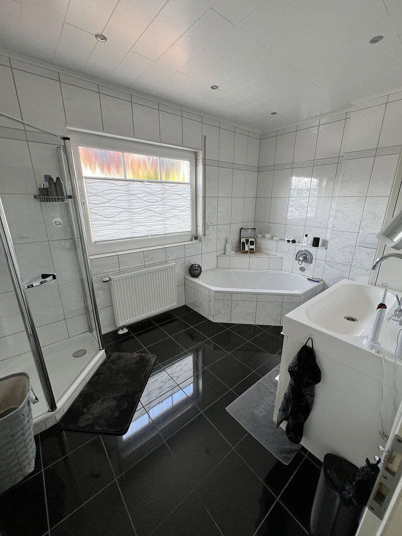 Predaj domu 200 m², pozemek 666 m², Mehlingen, Porýnie-Falcko Predaj domu 200 m², pozemek 666 m², Mehlingen, Porýnie-Falcko
