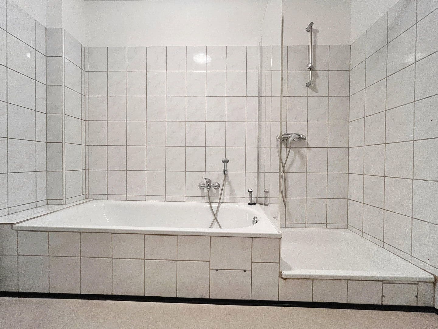 Prenájom bytu 2-izbový 57 m², Elze, Dolné Sasko Prenájom bytu 2-izbový 57 m², Elze, Dolné Sasko