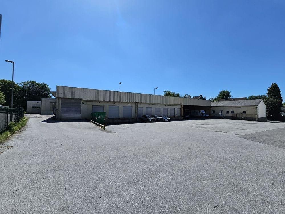 Prenájom nebytového priestoru 8.000 m², Solingen, Severné Porýnie - Westfálsko Prenájom nebytového priestoru 8.000 m², Solingen, Severné Porýnie - Westfálsko