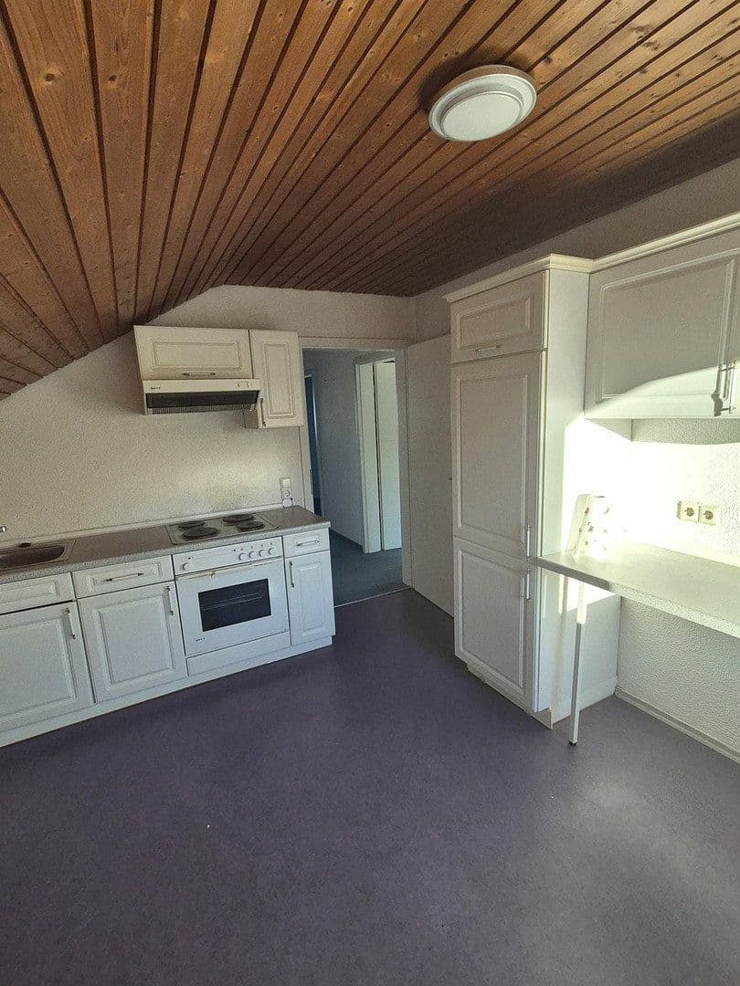 Prenájom bytu 3-izbový 85 m², Eberdingen, Bádensko-Wurttembersko Prenájom bytu 3-izbový 85 m², Eberdingen, Bádensko-Wurttembersko