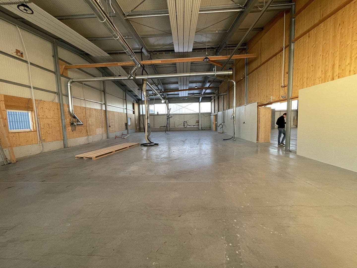 Prenájom nebytového priestoru 1.580 m², Allinger Straße 8c, Vilshofen an der Donau, Bavorsko Prenájom nebytového priestoru 1.580 m², Allinger Straße 8c, Vilshofen an der Donau, Bavorsko