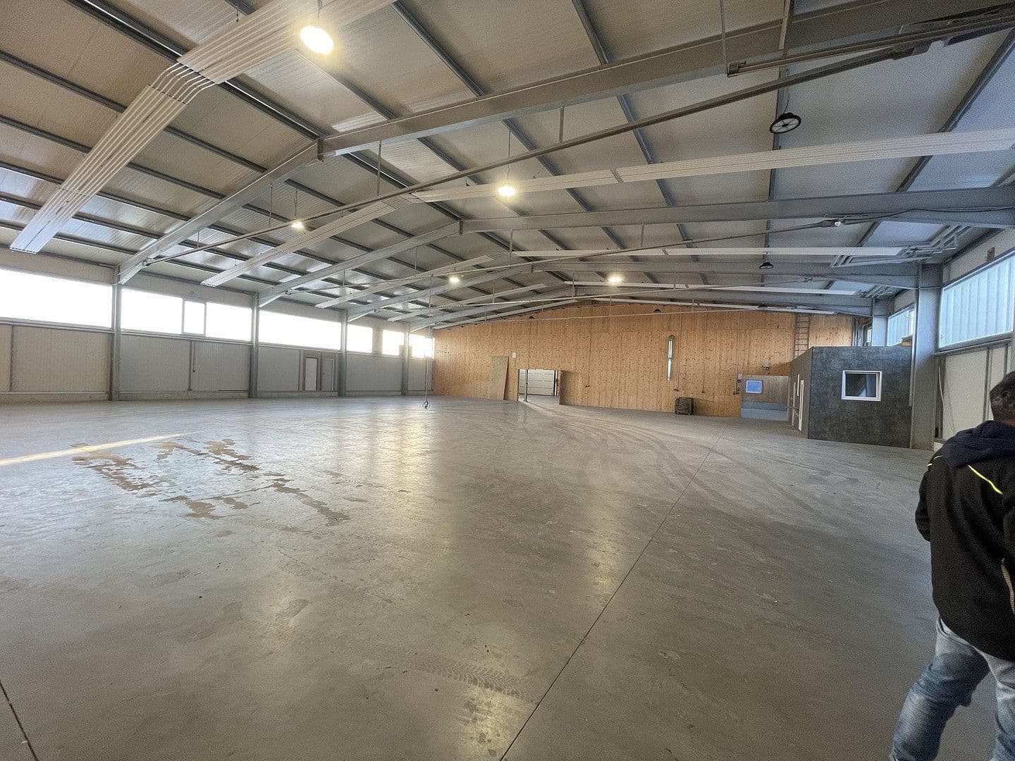 Prenájom nebytového priestoru 1.580 m², Allinger Straße 8c, Vilshofen an der Donau, Bavorsko Prenájom nebytového priestoru 1.580 m², Allinger Straße 8c, Vilshofen an der Donau, Bavorsko