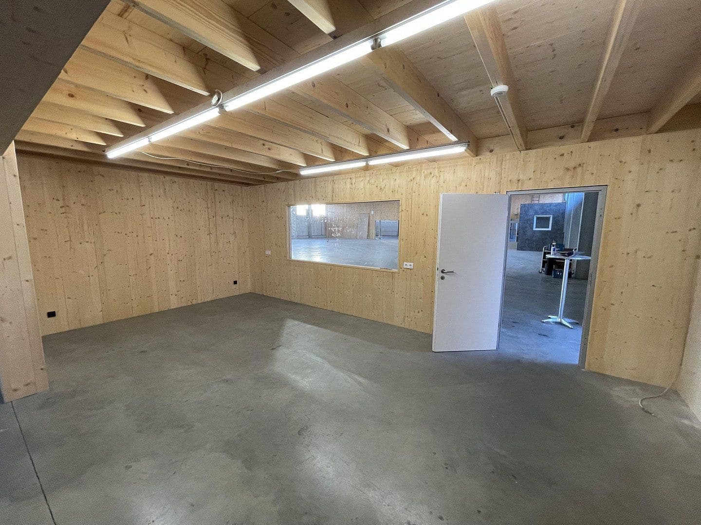 Prenájom nebytového priestoru 1.580 m², Allinger Straße 8c, Vilshofen an der Donau, Bavorsko Prenájom nebytového priestoru 1.580 m², Allinger Straße 8c, Vilshofen an der Donau, Bavorsko