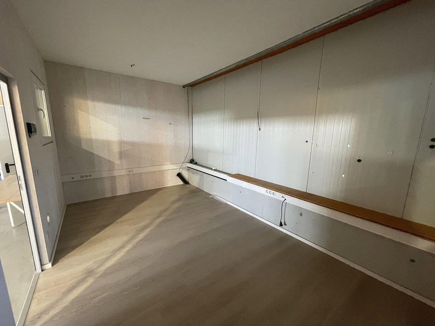 Prenájom nebytového priestoru 1.580 m², Allinger Straße 8c, Vilshofen an der Donau, Bavorsko Prenájom nebytového priestoru 1.580 m², Allinger Straße 8c, Vilshofen an der Donau, Bavorsko