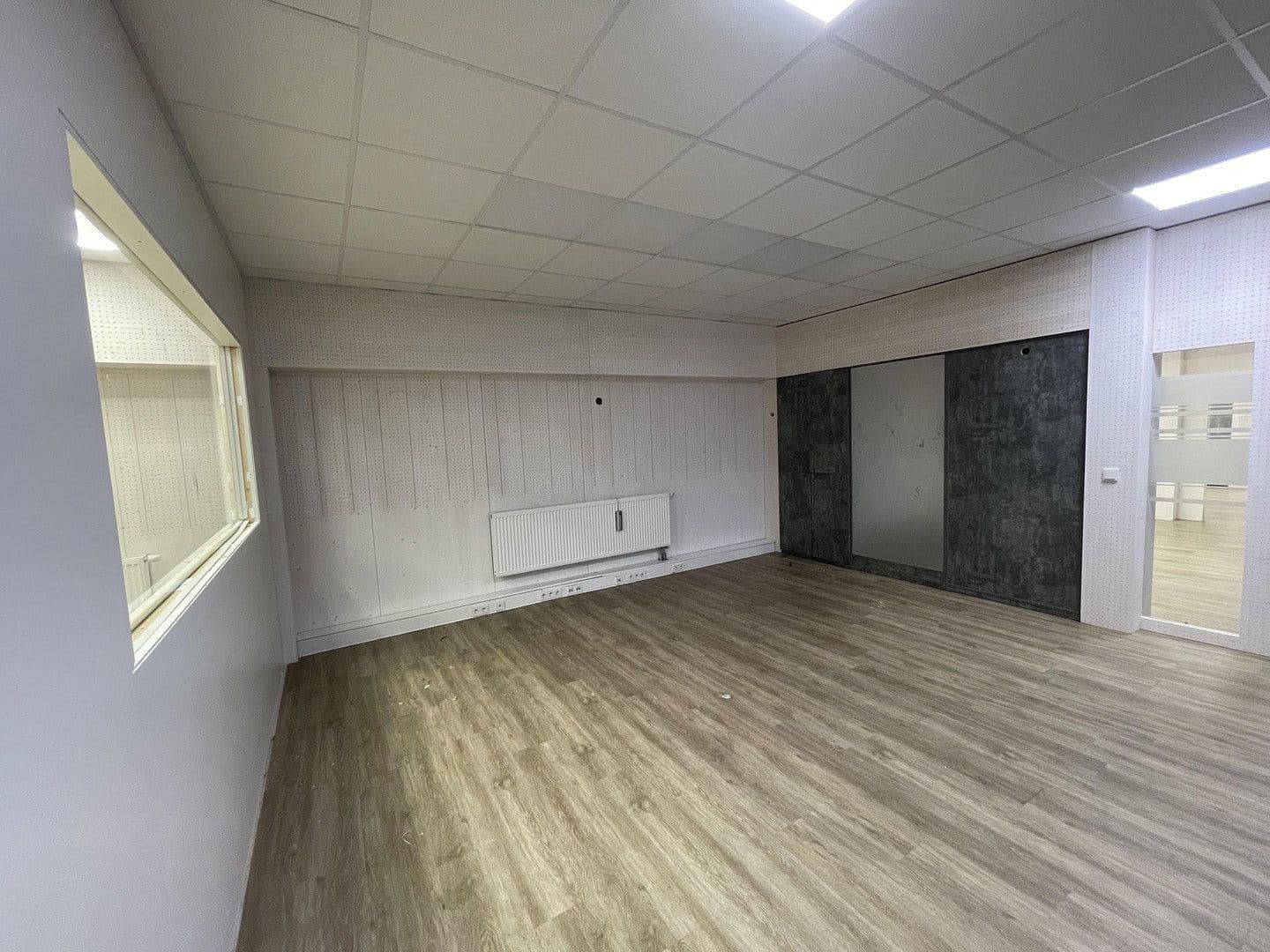 Prenájom nebytového priestoru 1.580 m², Allinger Straße 8c, Vilshofen an der Donau, Bavorsko Prenájom nebytového priestoru 1.580 m², Allinger Straße 8c, Vilshofen an der Donau, Bavorsko