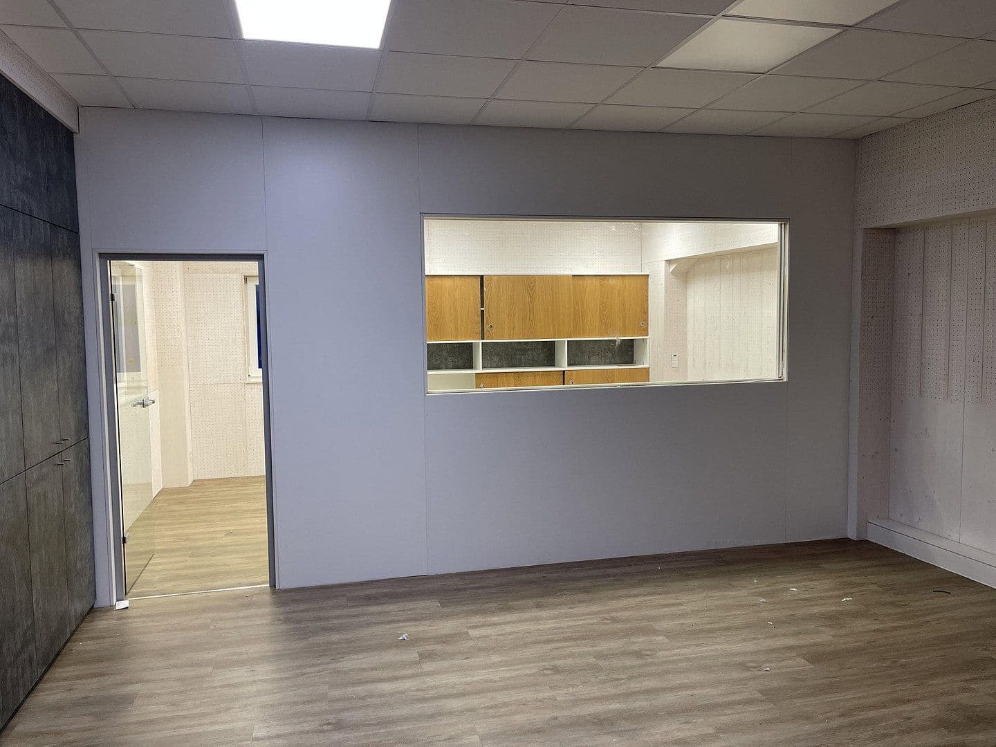 Prenájom nebytového priestoru 1.580 m², Allinger Straße 8c, Vilshofen an der Donau, Bavorsko Prenájom nebytového priestoru 1.580 m², Allinger Straße 8c, Vilshofen an der Donau, Bavorsko