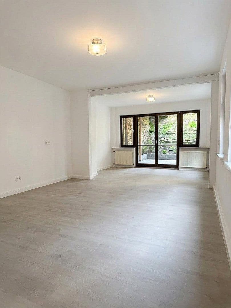 Prenájom bytu 3-izbový 87 m², Heidenberg 89, Apolda, Durínsko Prenájom bytu 3-izbový 87 m², Heidenberg 89, Apolda, Durínsko