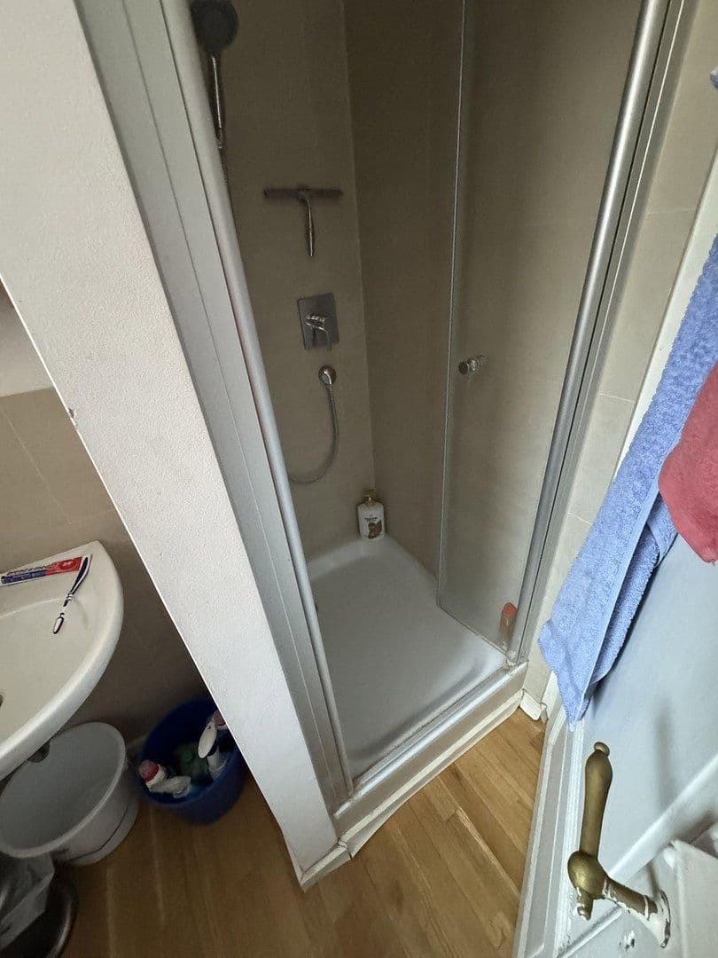 Prenájom bytu 3-izbový 84 m², Mannehim, Bádensko-Wurttembersko Prenájom bytu 3-izbový 84 m², Mannehim, Bádensko-Wurttembersko
