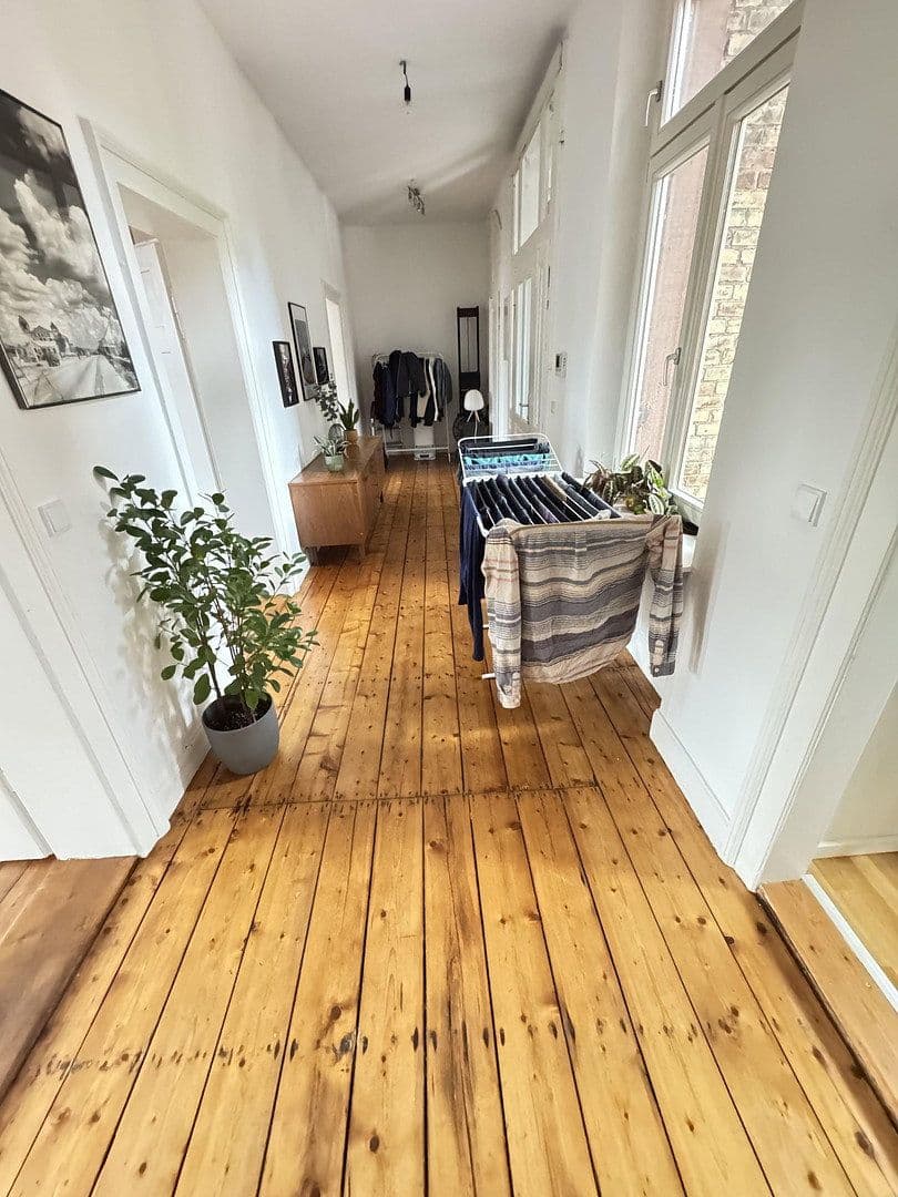 Prenájom bytu 3-izbový 84 m², Mannehim, Bádensko-Wurttembersko Prenájom bytu 3-izbový 84 m², Mannehim, Bádensko-Wurttembersko