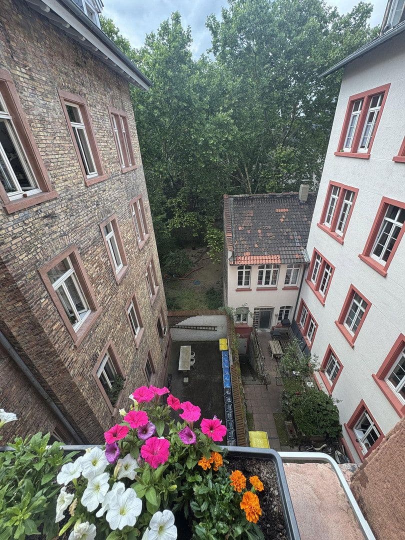 Prenájom bytu 3-izbový 84 m², Mannehim, Bádensko-Wurttembersko Prenájom bytu 3-izbový 84 m², Mannehim, Bádensko-Wurttembersko