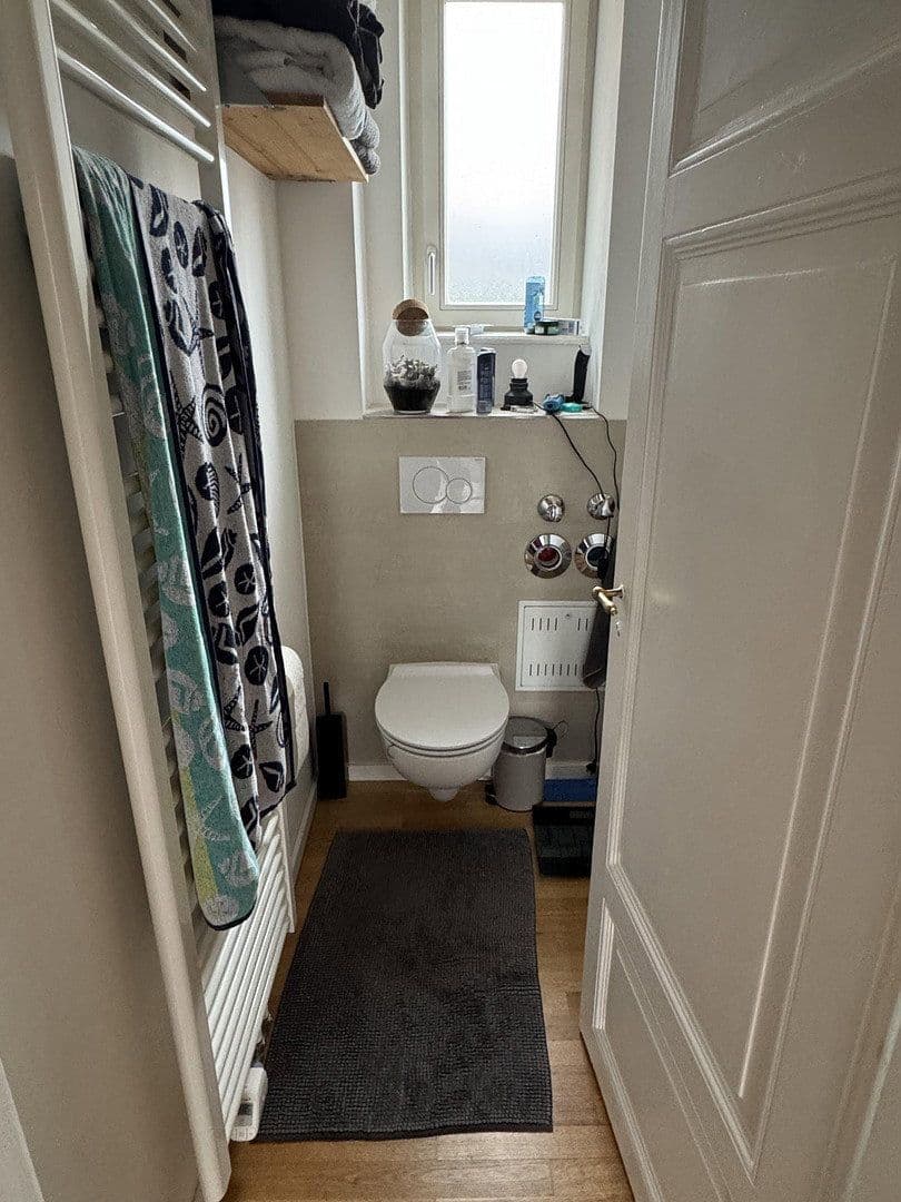 Prenájom bytu 3-izbový 84 m², Mannehim, Bádensko-Wurttembersko Prenájom bytu 3-izbový 84 m², Mannehim, Bádensko-Wurttembersko