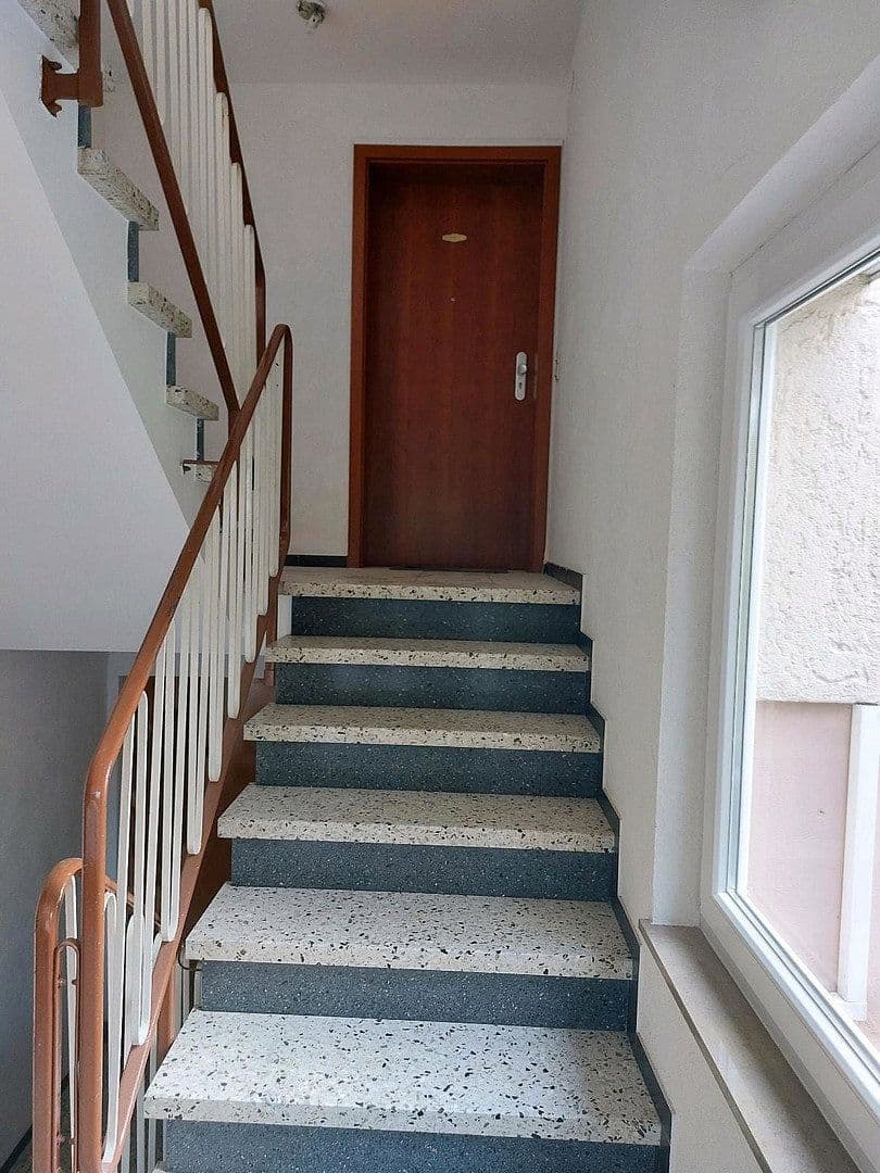 Prenájom bytu 3-izbový 65 m², Buchenstraße 5, Ebersbach an der Fils, Bádensko-Wurttembersko Prenájom bytu 3-izbový 65 m², Buchenstraße 5, Ebersbach an der Fils, Bádensko-Wurttembersko