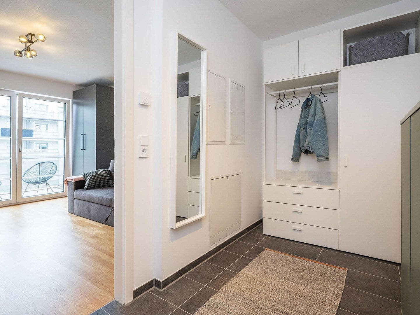 Prenájom bytu 1-izbový 41 m², München - Obersendling, Bavorsko Prenájom bytu 1-izbový 41 m², München - Obersendling, Bavorsko