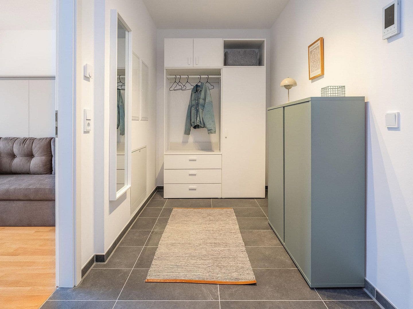 Prenájom bytu 1-izbový 41 m², München - Obersendling, Bavorsko Prenájom bytu 1-izbový 41 m², München - Obersendling, Bavorsko