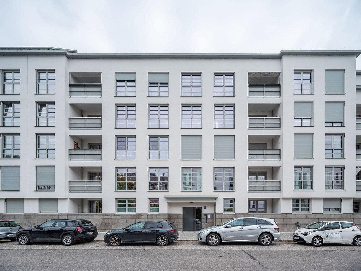 Prenájom bytu 1-izbový 41 m², München - Obersendling, Bavorsko Prenájom bytu 1-izbový 41 m², München - Obersendling, Bavorsko
